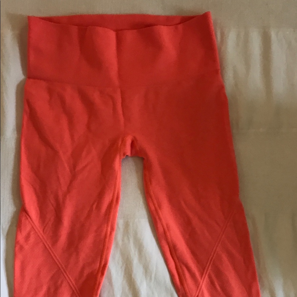 Lululemon Ebb And Flow Crop II